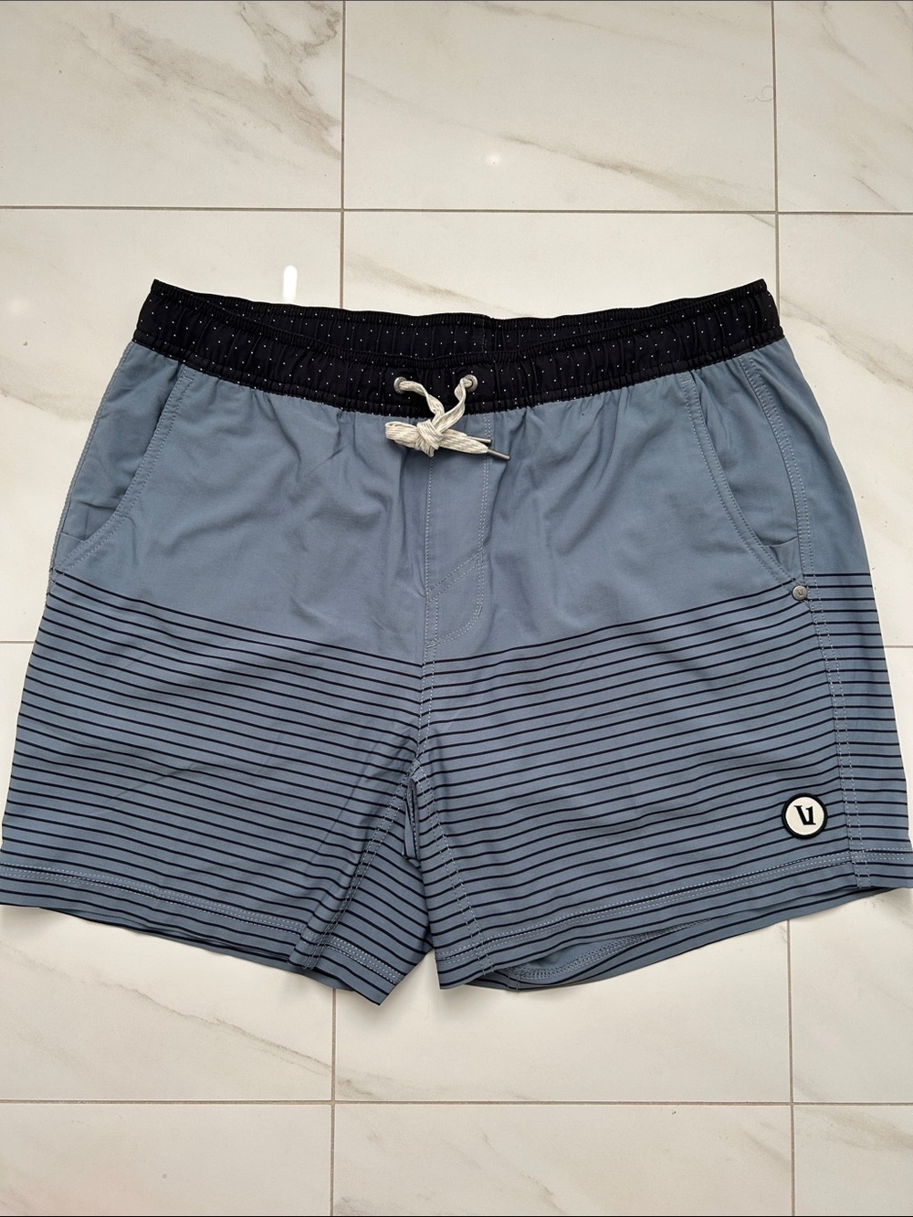 Vuori Kore Shorts - Picture 2 of 5